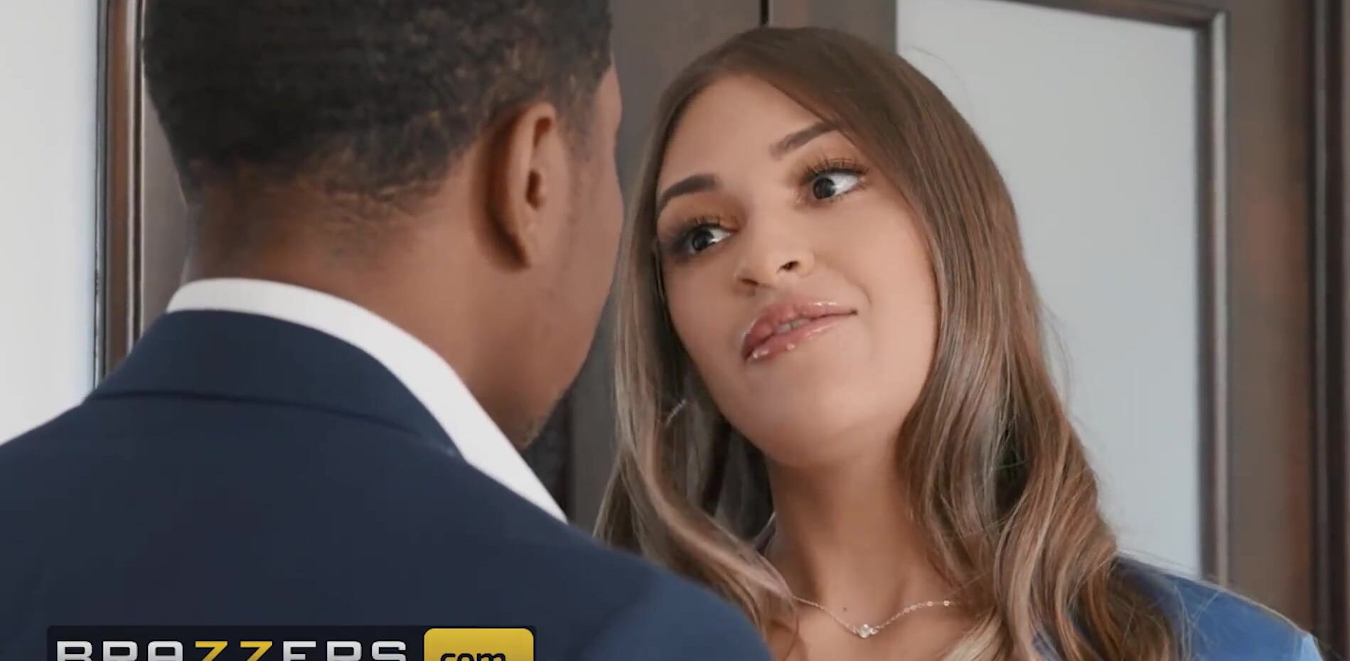 BRAZZERS - Isiah Maxwell Cheats On His Gf On Their Anniversary With Hot Landlady  Gizelle Blanco - MomVids.com