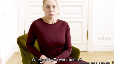 MATURE4K. Good job costs money or maybe some bonking for the mature woman