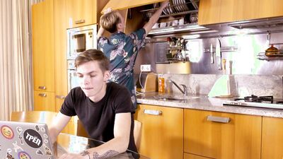 SHAME4K. Seducing sexy mature for sex was not so hard for student programmer