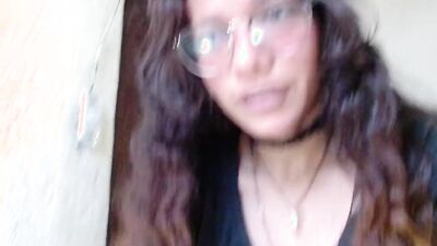 Venezuelan Anne Michelle masturbates until she gets her pussy creamy